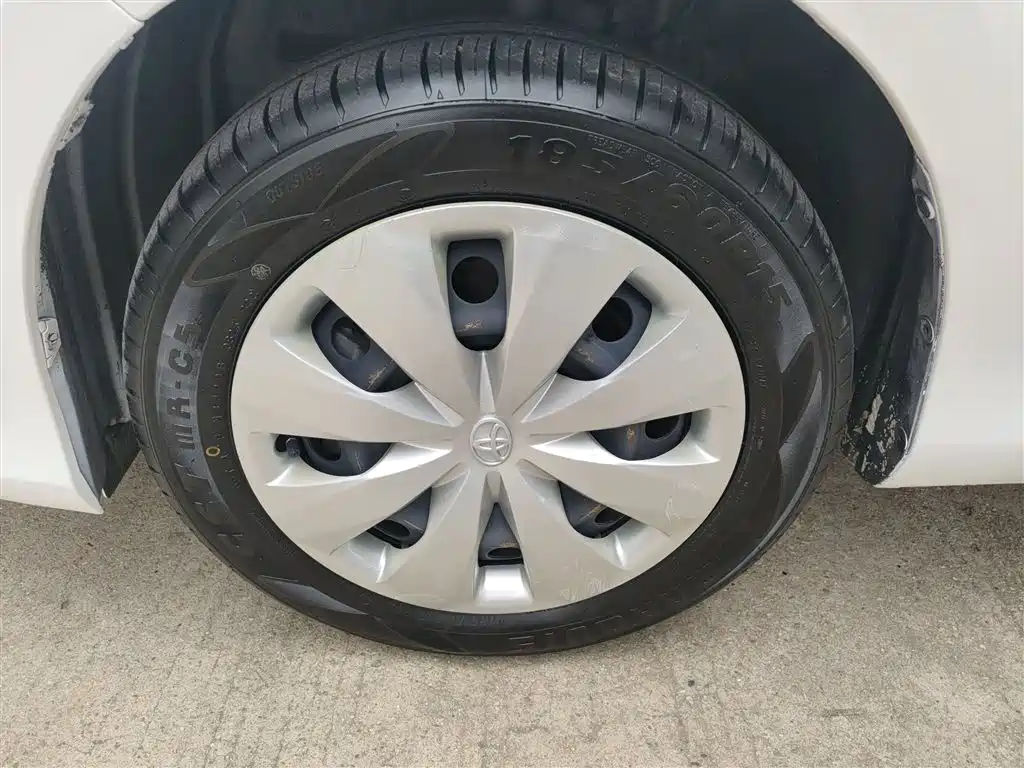 Toyota Yaris L 2019 — фото 25