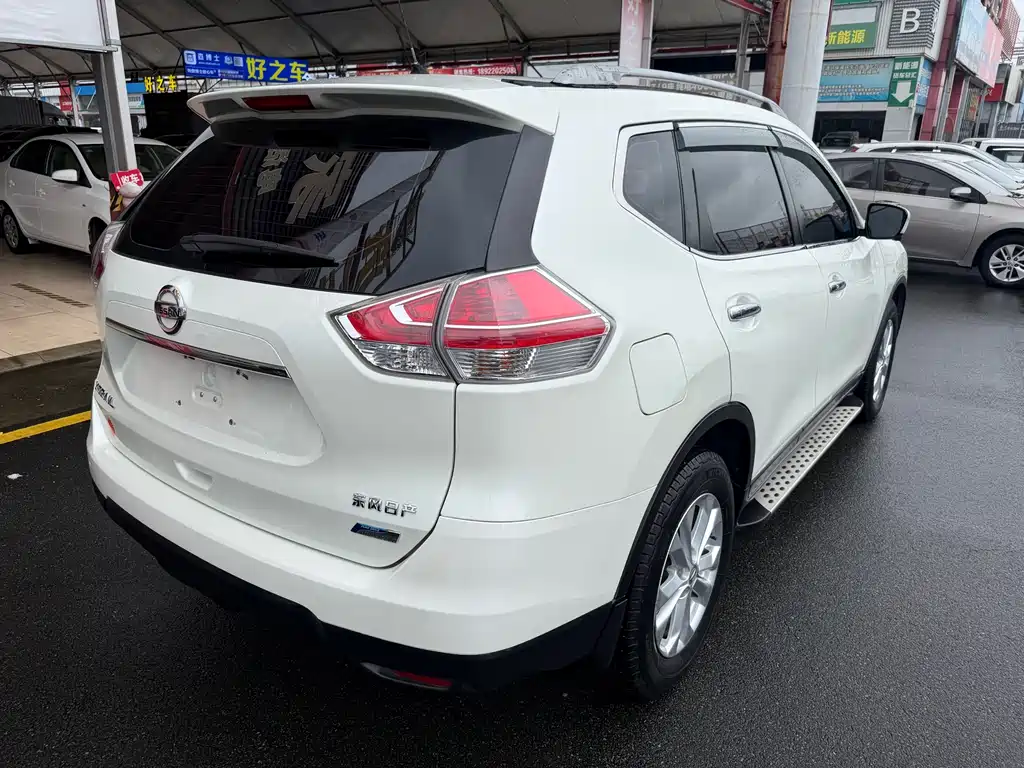 Nissan X-Trail 2015 — фото 12