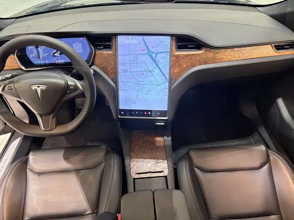 Tesla Model S 2020 — фото 13