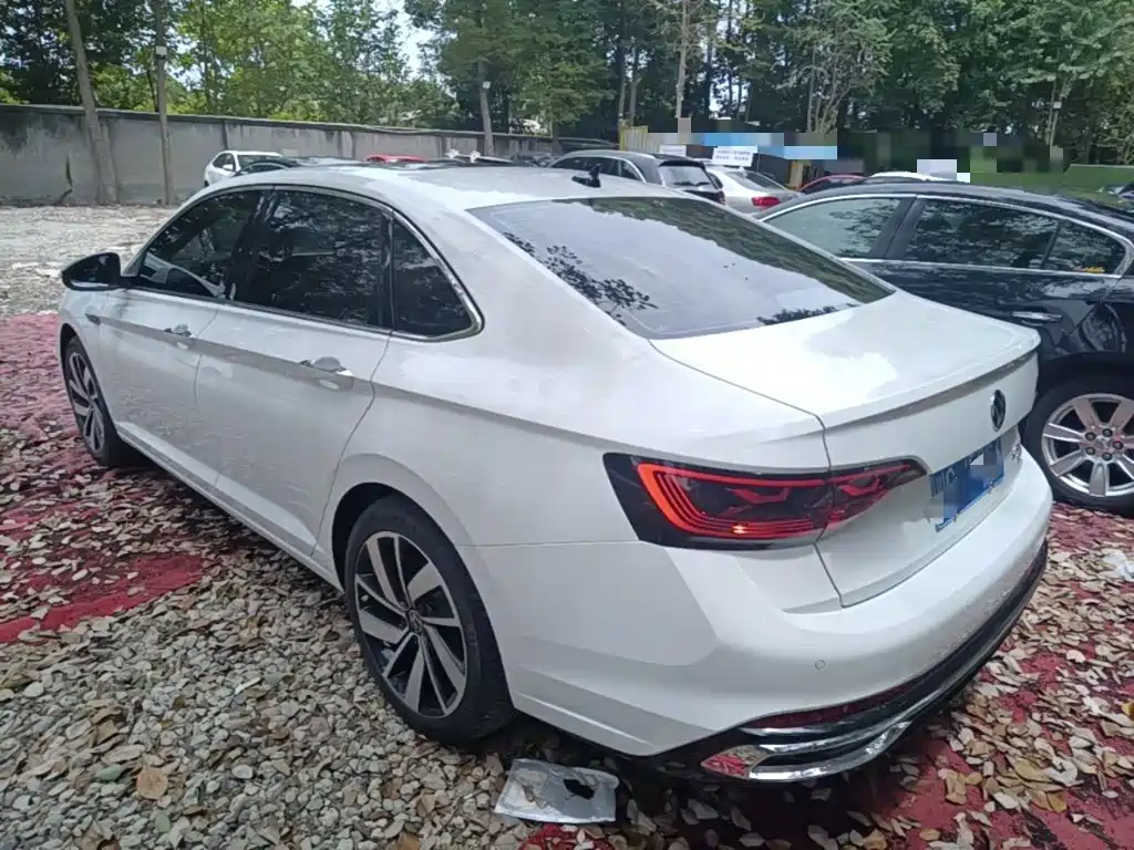 Volkswagen Sagitar 2025
