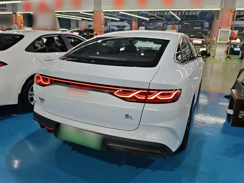 BYD Qin L 2025 — фото 7