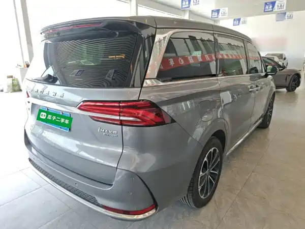 Roewe iMAX8 2024