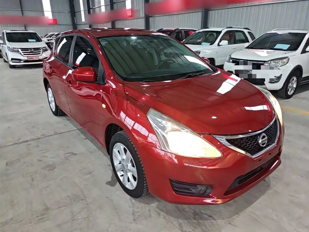 Nissan Tiida 2016 — фото 4