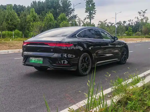 BYD Han 2024
