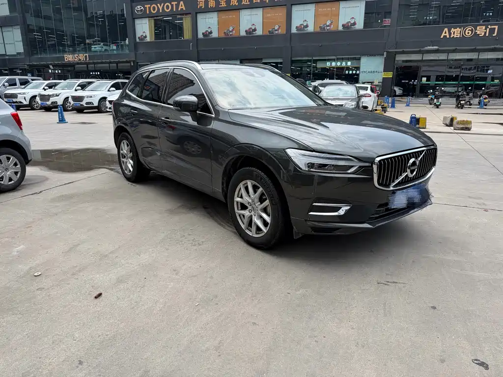 Volvo XC60 2019 — фото 2