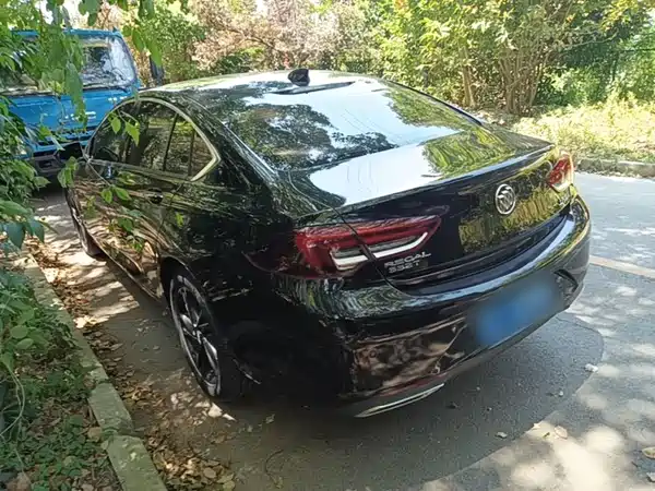 Buick Regal 2021