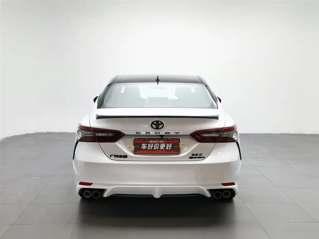 Toyota Camry 2022 — фото 4