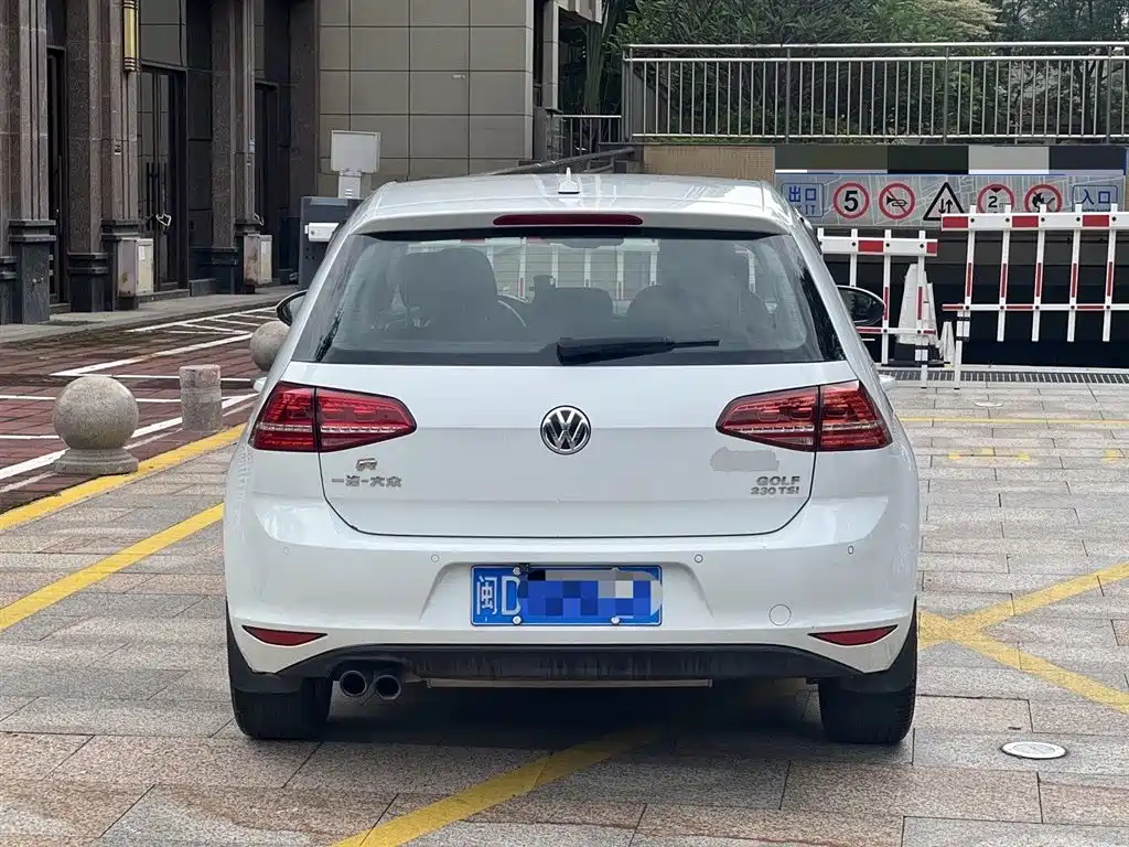 Volkswagen Golf 2016