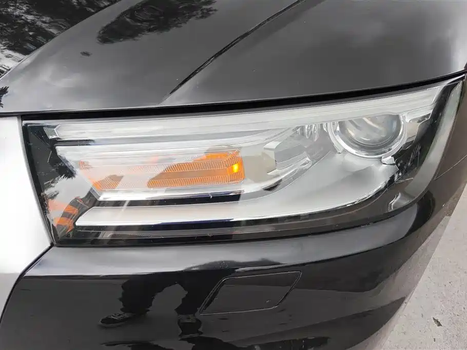 Audi Q5L 2018