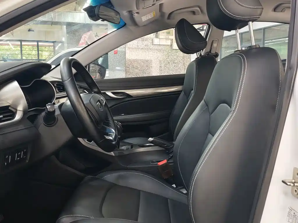Geely Emgrand 2019