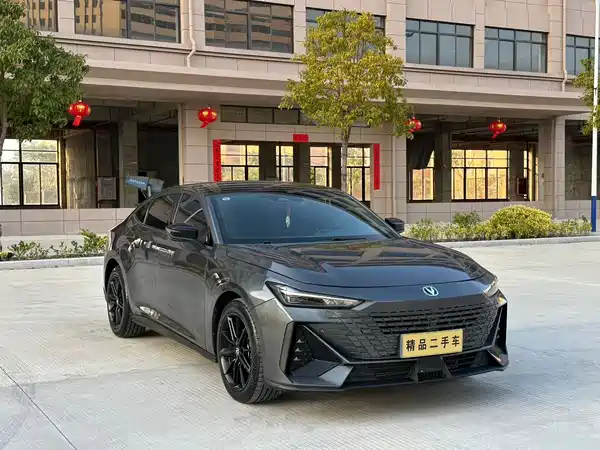 Changan UNI-V 2025