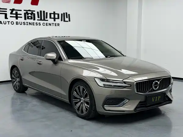 Volvo S60 2021