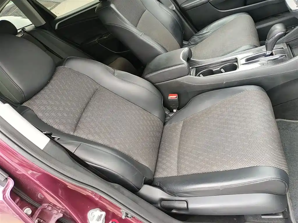 Honda Jade 2018 — фото 25