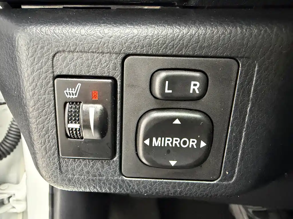 Toyota Yaris L 2023