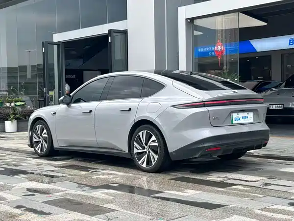NIO ET5 2024