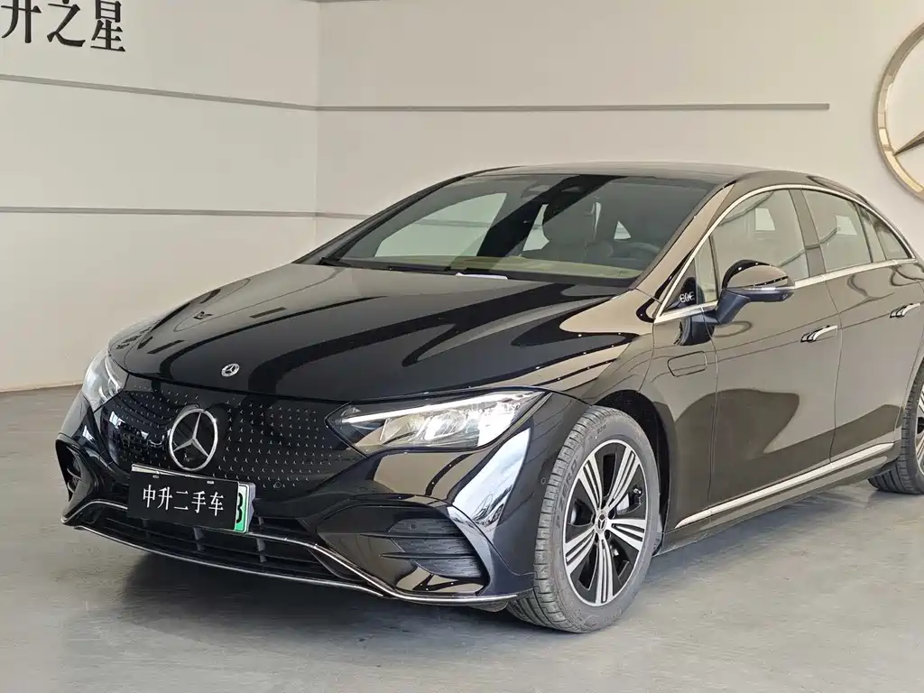 Mercedes-Benz EQE 2025