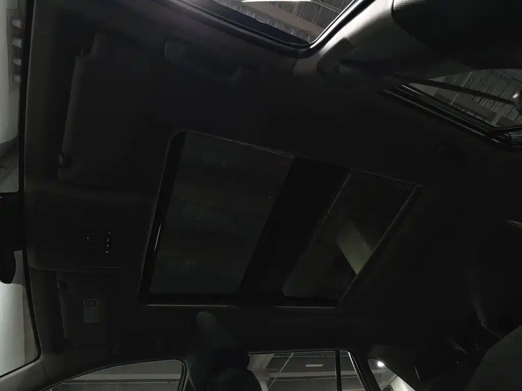Toyota RAV4 2023 — фото 14