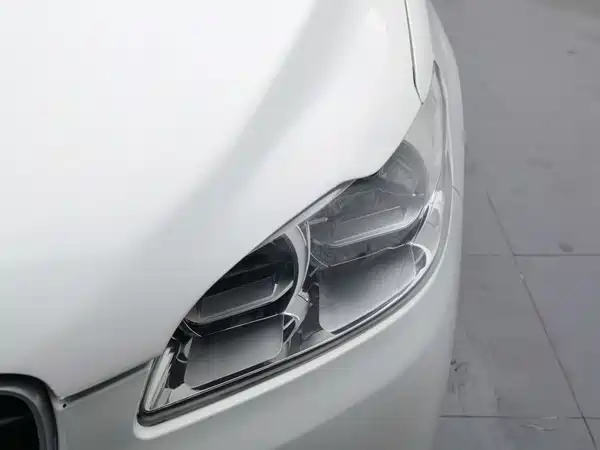 Peugeot 301 2015