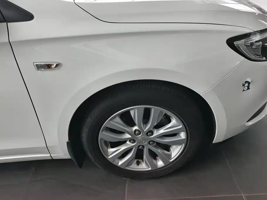 Buick Excelle 2022