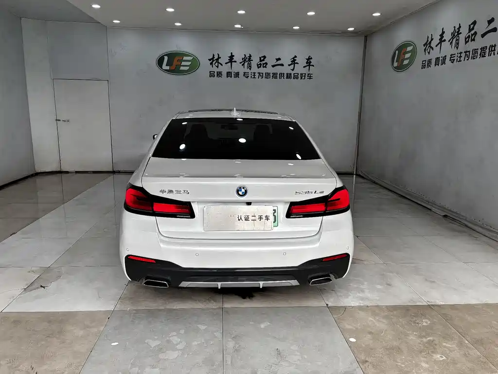 BMW 5 Series New Energy 2022 — фото 6