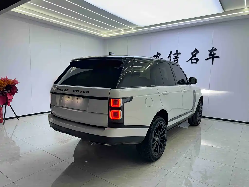 Land Rover Range Rover 2018 — фото 9