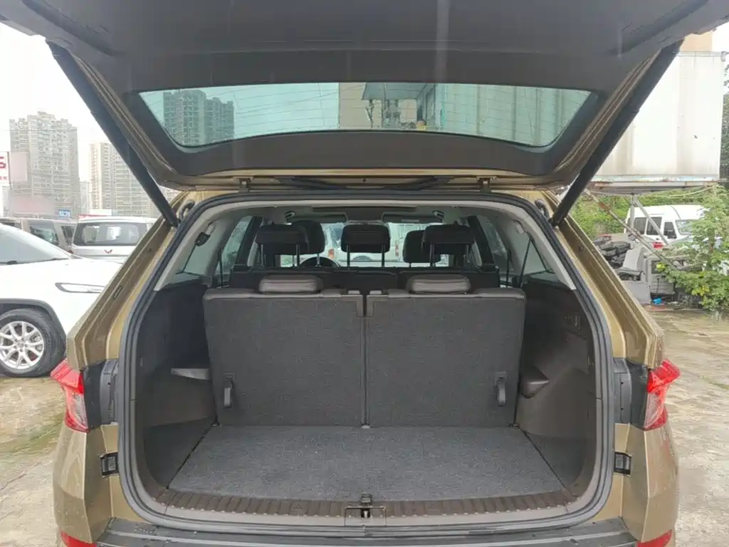 Skoda Kodiaq 2017 — фото 19