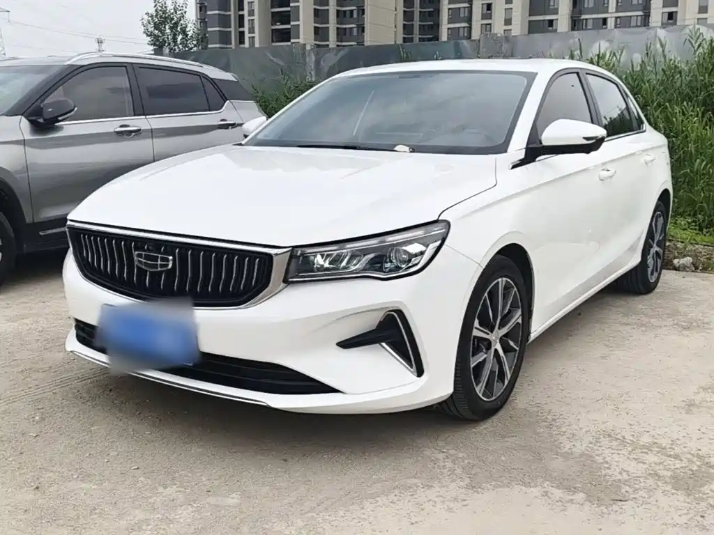 Geely Emgrand 2023
