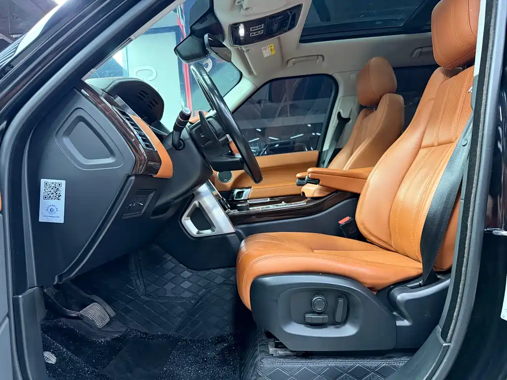 Land Rover Range Rover 2018 — фото 16