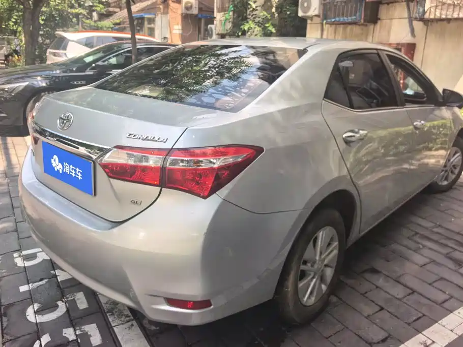 Toyota Corolla 2015
