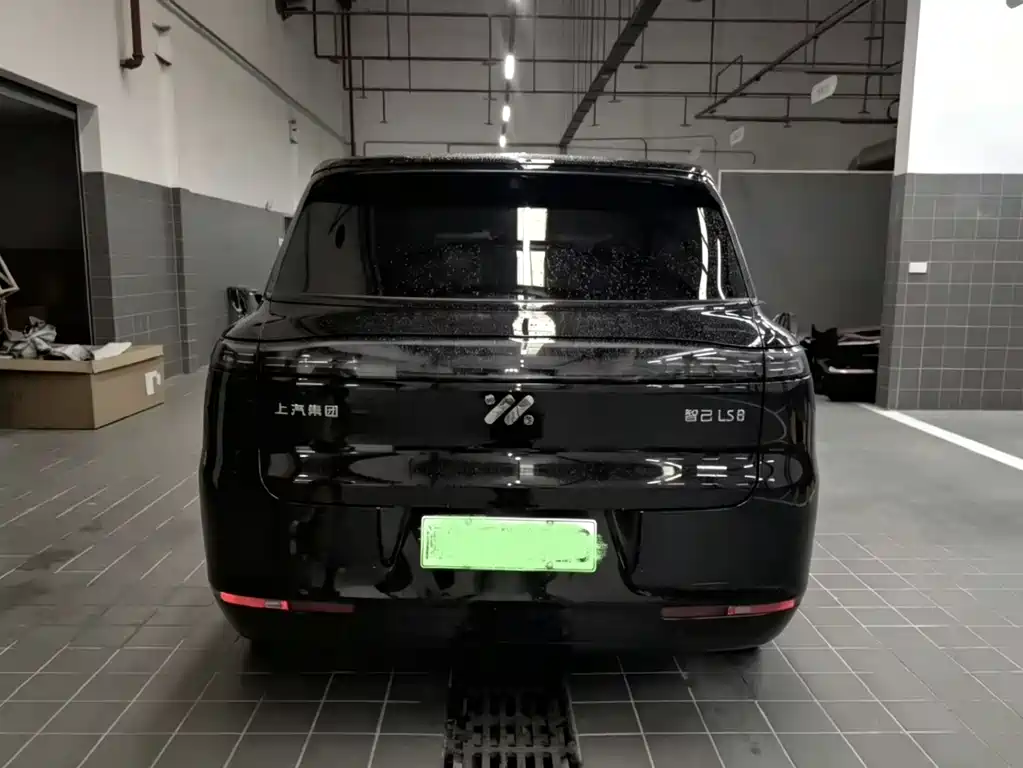 IM LS8 2026