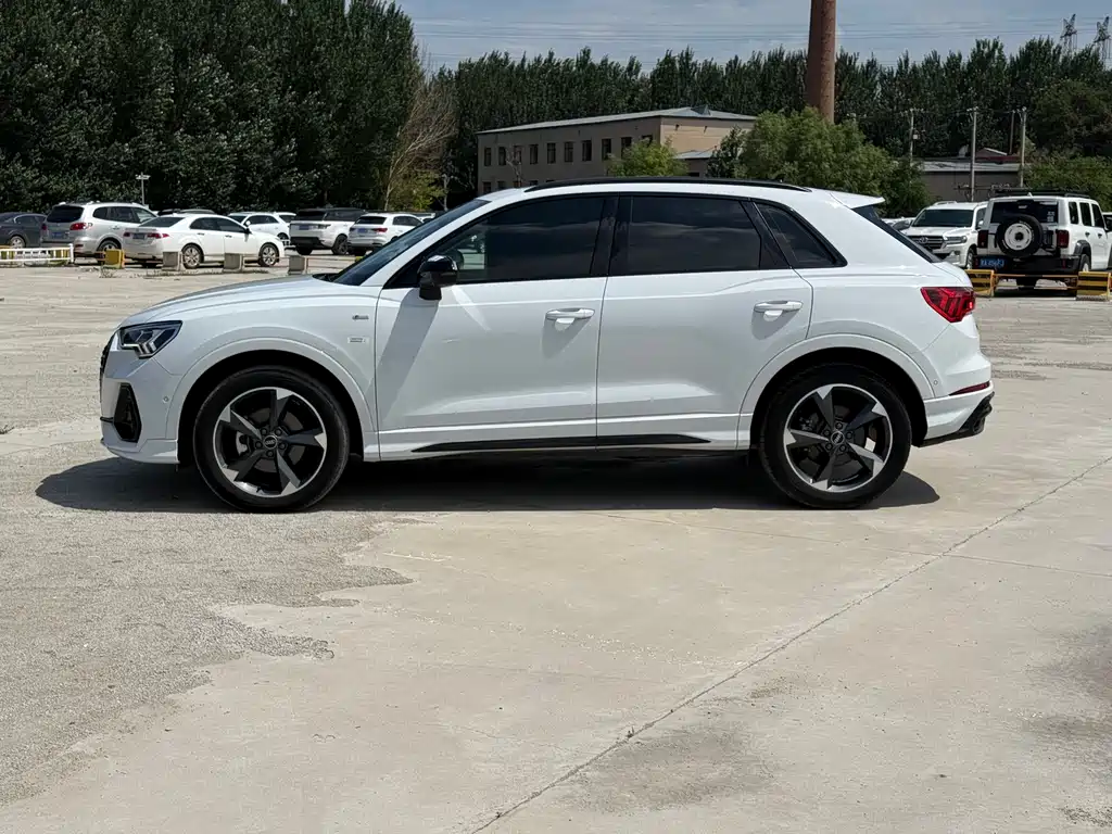 Audi Q3 2022