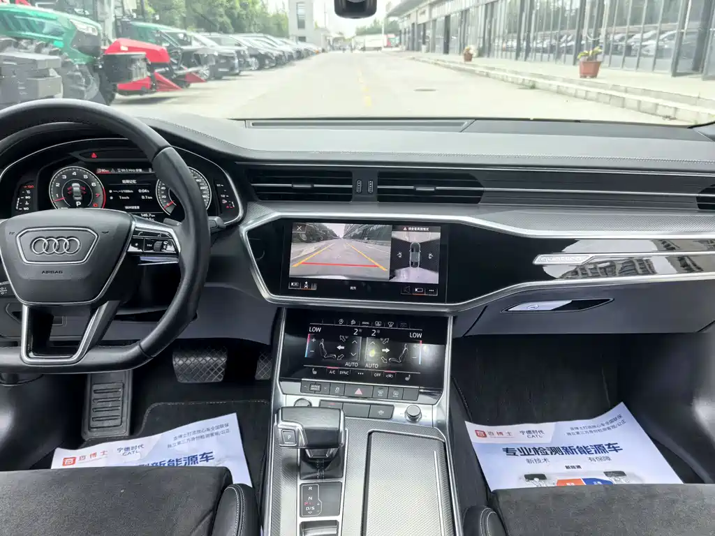 Audi A6L 2021 — фото 25