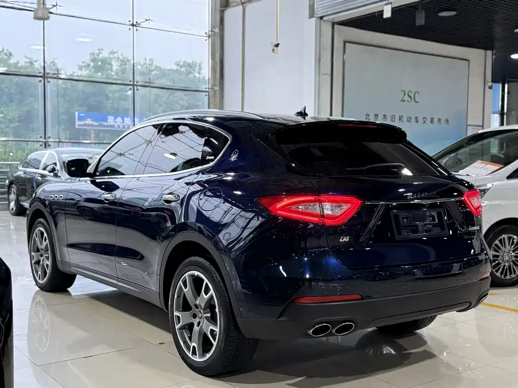 Maserati Levante 2021 — фото 19
