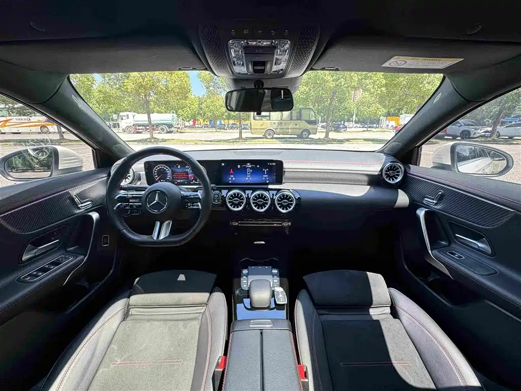 Mercedes-Benz A-Class 2023 — фото 14