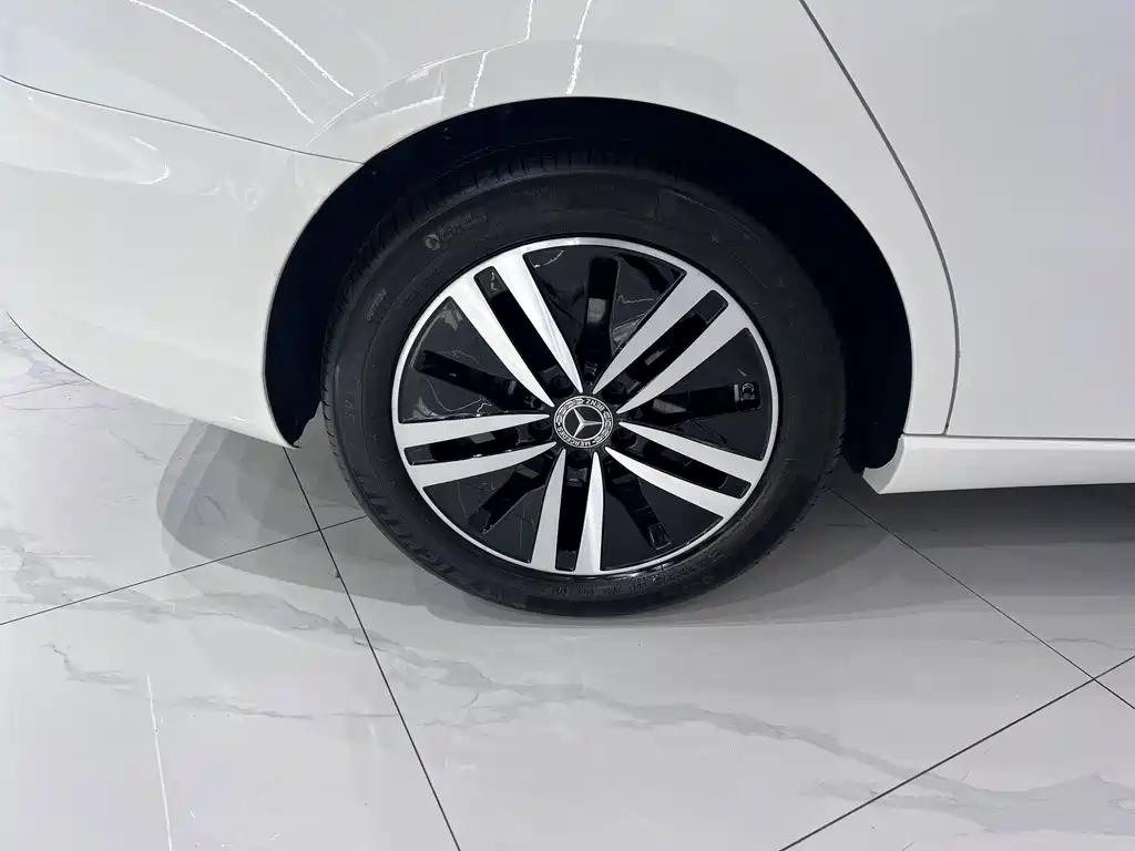 Mercedes-Benz A-Class 2022 — фото 19
