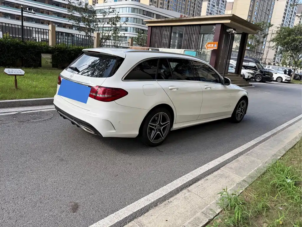 Mercedes-Benz C-Class 2019 — фото 12