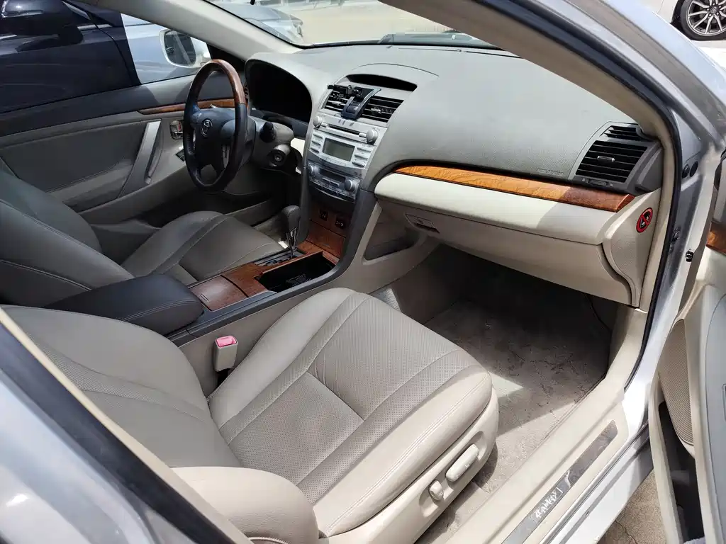 Toyota Camry 2010