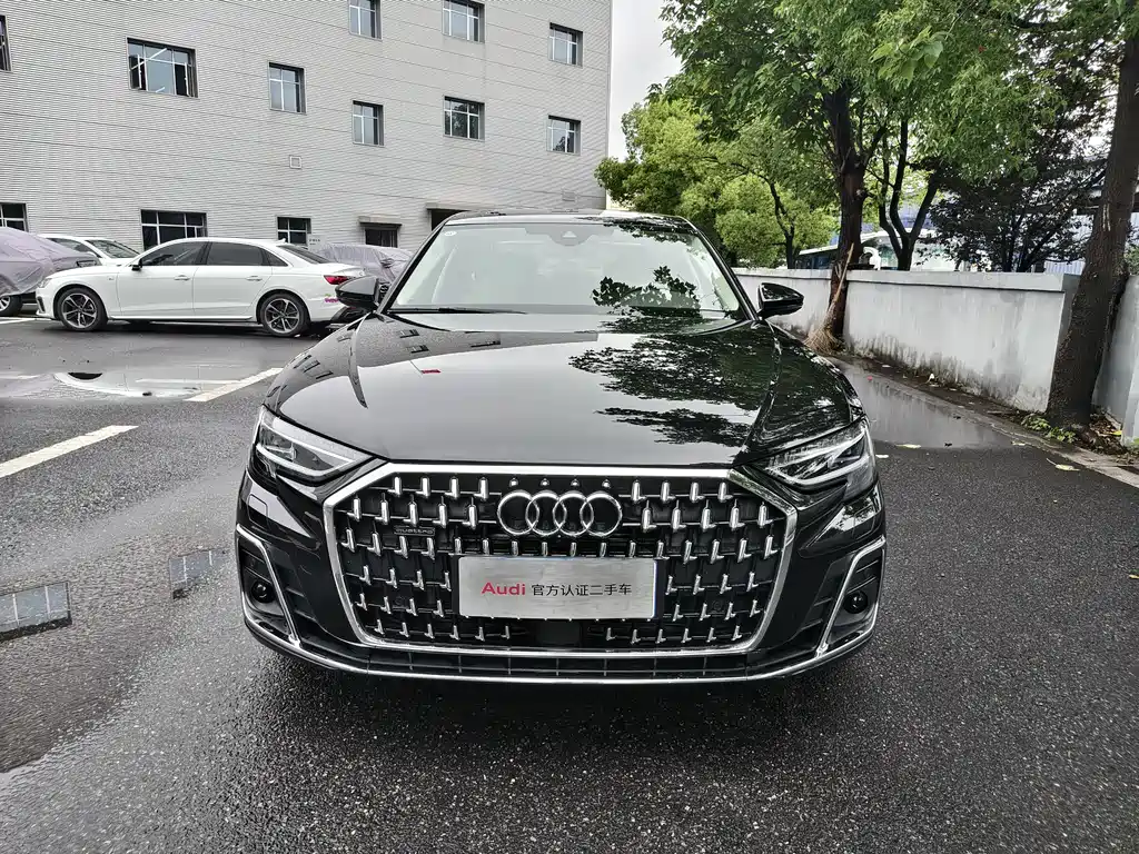 Audi A8 2026 — фото 2
