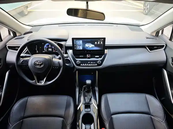 Toyota Frontlander 2025