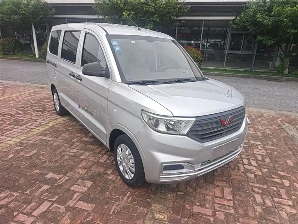 Wuling Hongguang V 2019 — фото 22