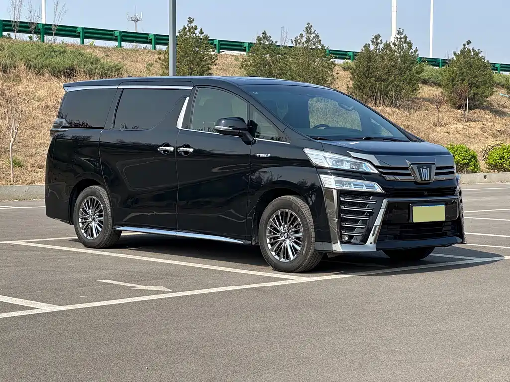 Toyota Vellfire 2022 — фото 5