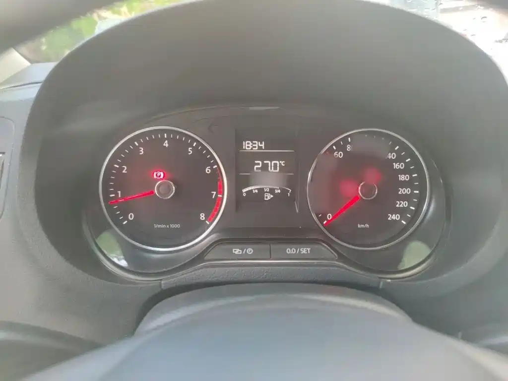 Volkswagen Polo 2015