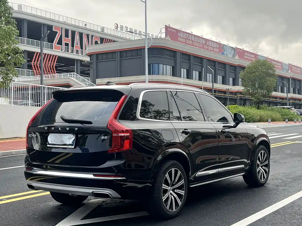 Volvo XC90 2021 — фото 9