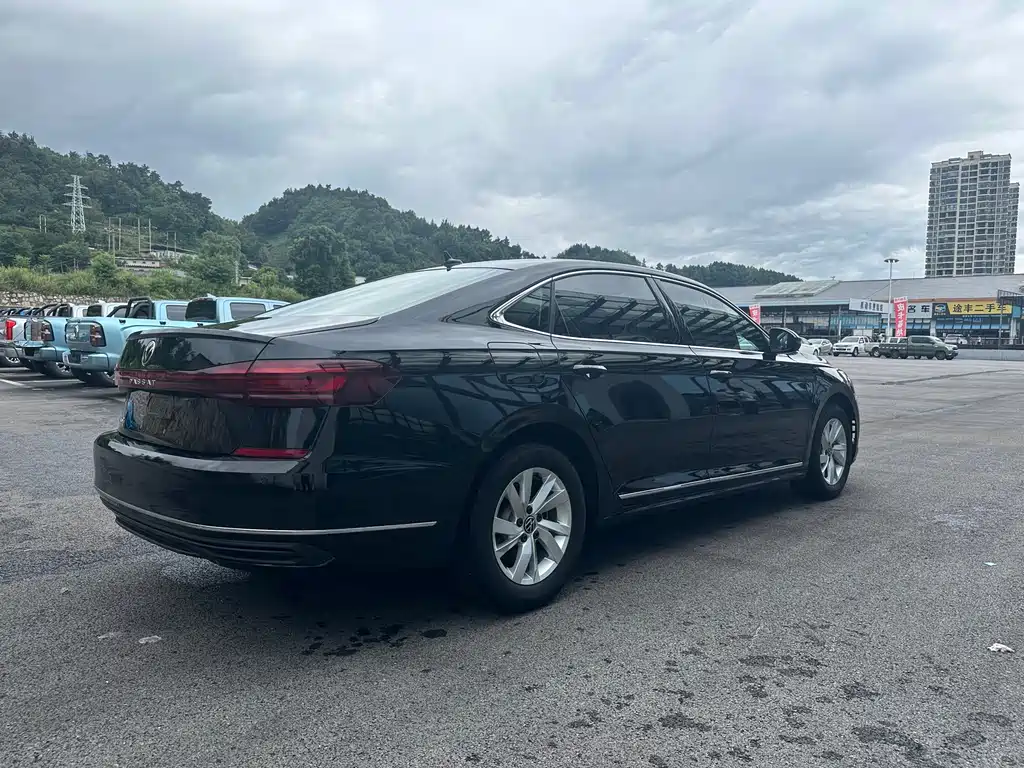Volkswagen Passat 2025