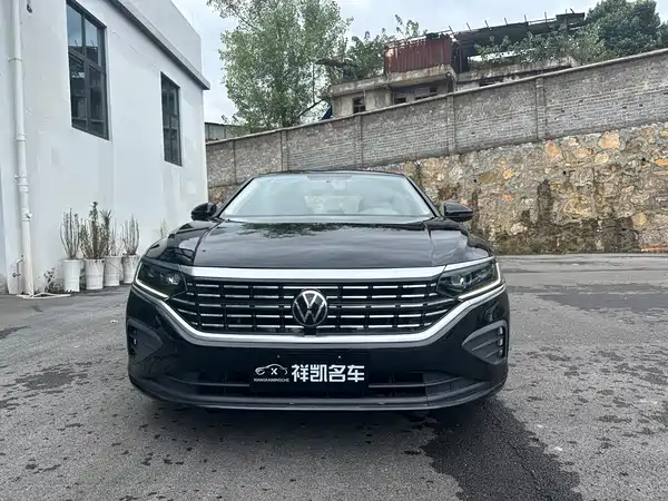 Volkswagen Passat 2025