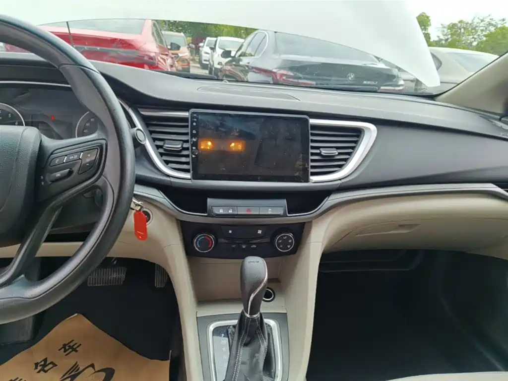 Buick Excelle 2018 — фото 13