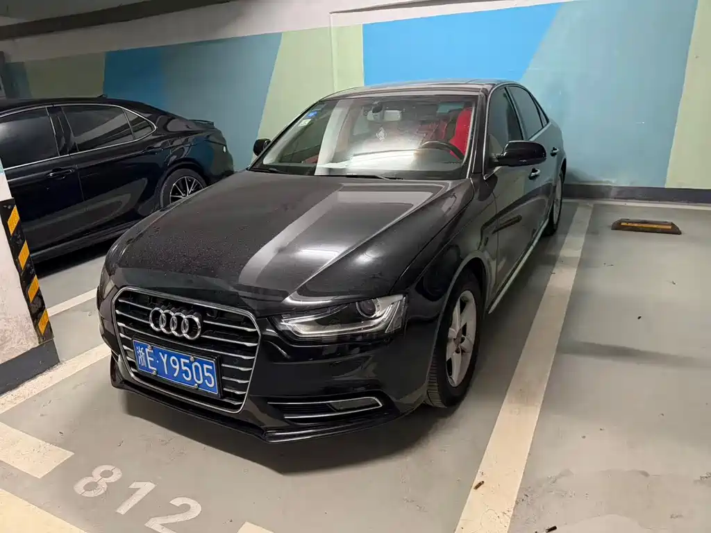 Audi A4L 2015
