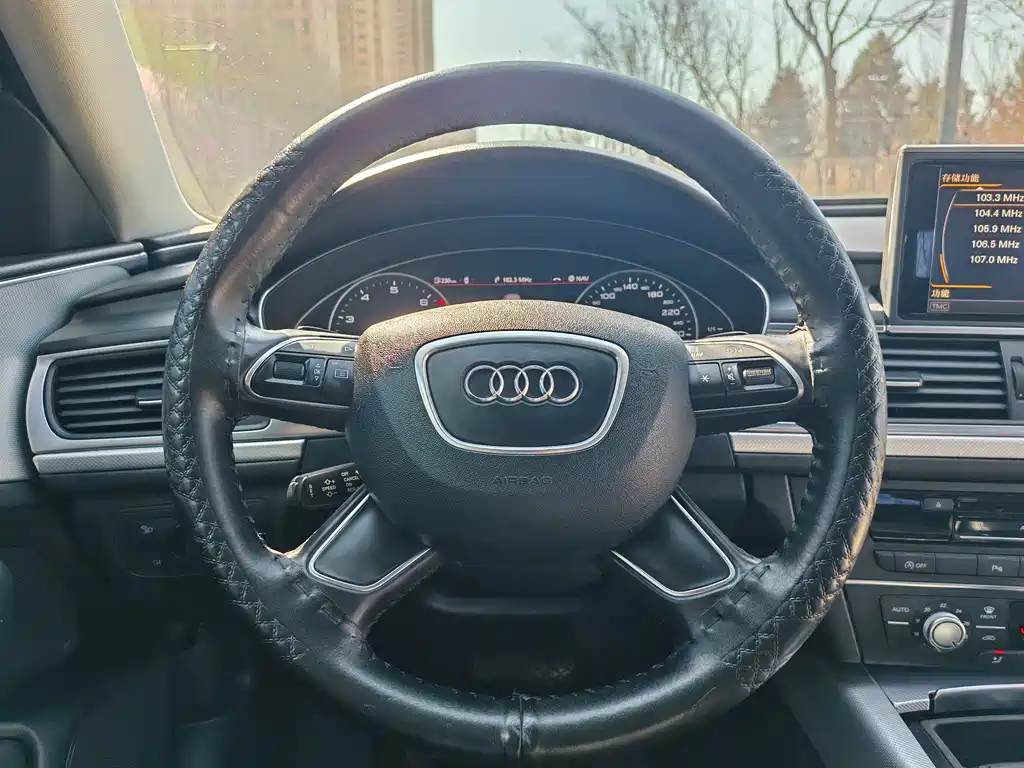 Audi A6L 2015 — фото 11