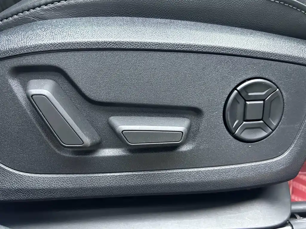 Audi A3 2023 — фото 10