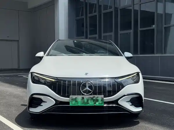 Mercedes-Benz EQE 2024